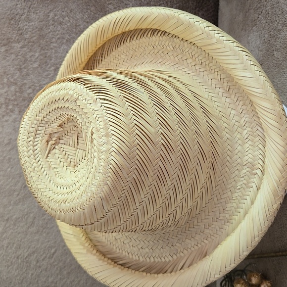⭐️ Host Pick ⭐️ Unique Straw  Vintage Hat - Picture 6 of 11